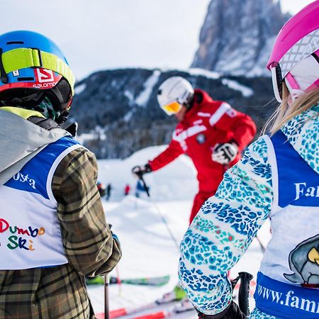 Family Hotel Posta Santa Cristina Val Gardena ภายนอก รูปภาพ